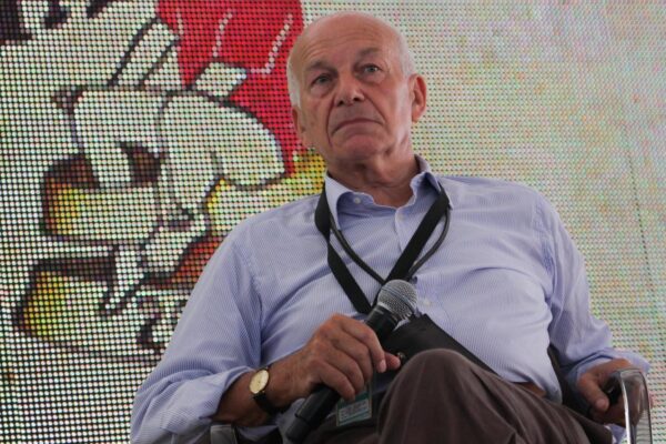 Intervista a Fausto Bertinotti: “Critiche di Bettini al governo giuste, ma è solo maquillage” Intervista a Fausto Bertinotti: “Critiche di Bettini al governo giuste, ma è solo maquillage”