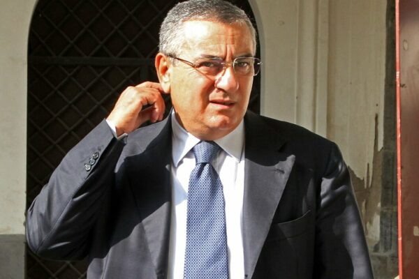 “Non era concorso esterno”, assolti i fratelli Cesaro dopo 4 anni di gogna