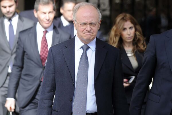 Strana fuga di notizie: Repubblica e Corriere inguaiano Davigo