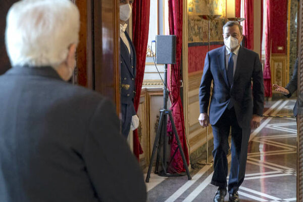Draghi vede Mattarella e lancia ultimatum ai partiti: “Unità o tutti a casa”