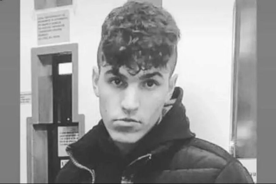 Dimitry ammazzato a 22 anni: l’appuntamento sui social e la tragedia, baby gang scatenate a Milano