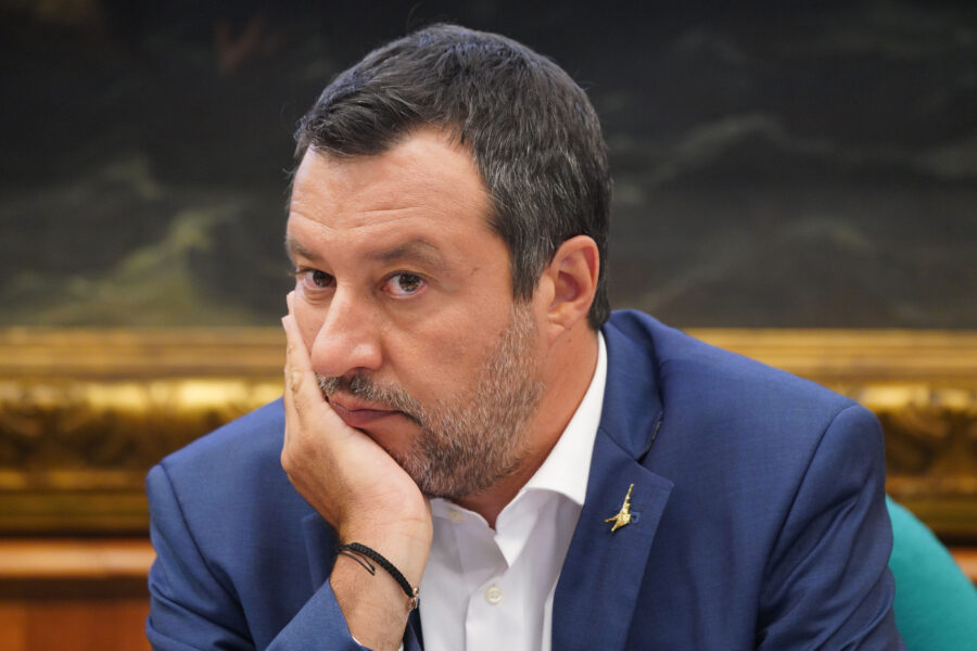 “Varianti Covid nascono come reazione al vaccino”, la bufala di Salvini smentita dagli esperti