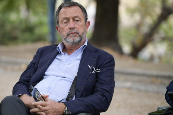 Camere Penali a congresso, Caiazza: “Basta toghe nei ministeri”