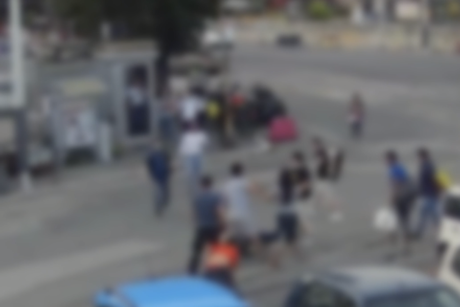 “Qui si entra con la mascherina”, negoziante pestato e rapinato davanti a moglie e figlioletti