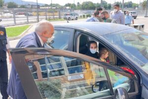 Famiglie afghane lasciano il Covid Residence, la richiesta di un bimbo: “Mamma voglio il cavalluccio”