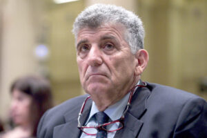 Intervista a Pietro Bartolo: “Abbiamo ingannato gli afghani, ora aiutiamoli a casa nostra”