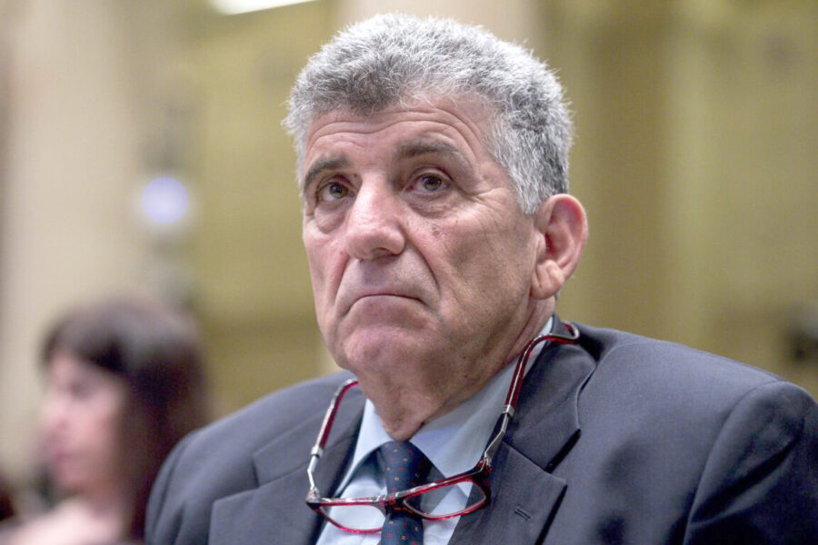 Intervista a Pietro Bartolo: “Abbiamo ingannato gli afghani, ora aiutiamoli a casa nostra”