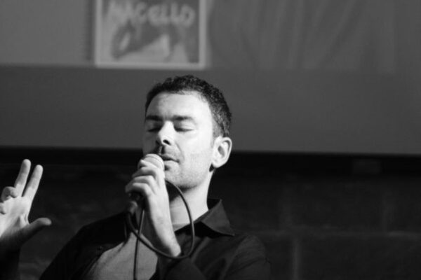 Twitter Maurizio Fiorino Twitter Maurizio Fiorino