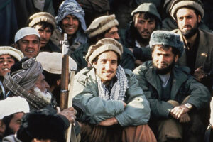 Chi era il comandante Ahmad Massoud, il “Leone del Panjshir” ucciso dai terroristi il 9 settembre 2001 Chi era il comandante Ahmad Massoud, il “Leone del Panjshir” ucciso dai terroristi il 9 settembre 2001