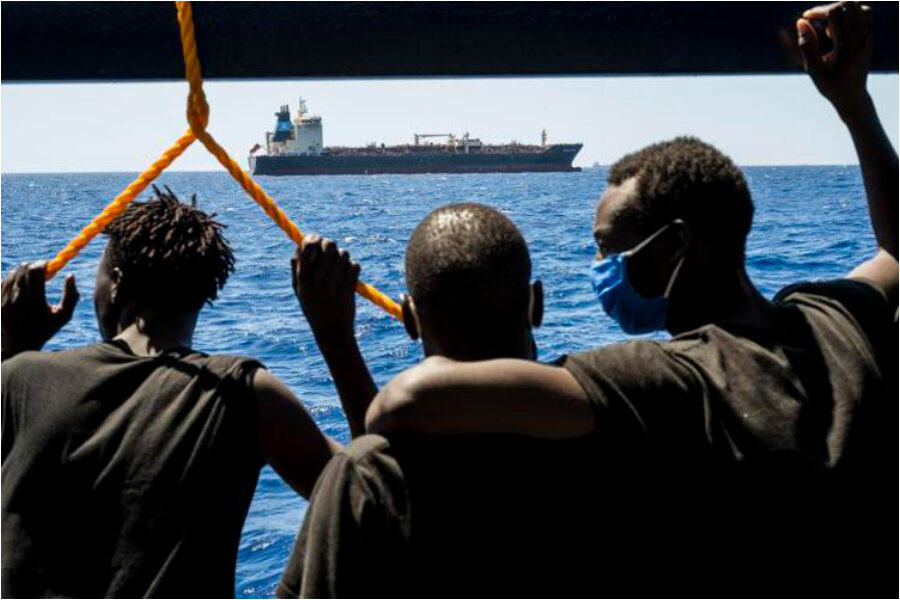 Torturato in Libia, la Cassazione: “No all’espulsione”