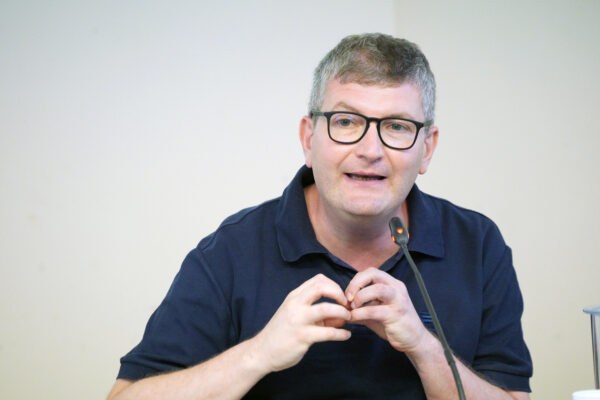 Intervista a padre Camillo Ripamonti: “Accoglienza e integrazione sono possibili, ma serve coraggio” Intervista a padre Camillo Ripamonti: “Accoglienza e integrazione sono possibili, ma serve coraggio”