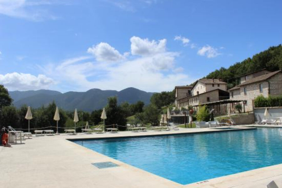 Dirigenti dell’Asl Roma nel resort da 100mila euro: “Così pensiamo a idee per il futuro”. Dopo la bufera, evento annullato