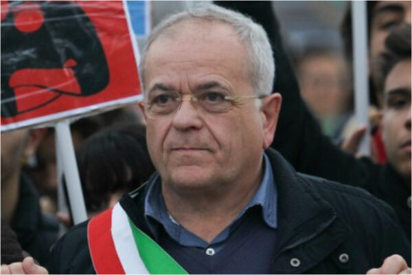 Natale ci ripensa, il sindaco di Casal di Principe ritira le dimissioni