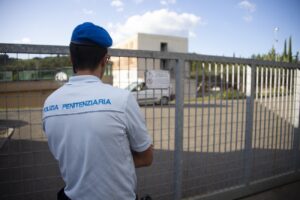 CARCERE DELLA RIZZA A SAN GIMIGNANO

STRUTTURA DETENTIVA

PENITENZIARIO

AGENTE DI POLIZIA PENITENZIARIA