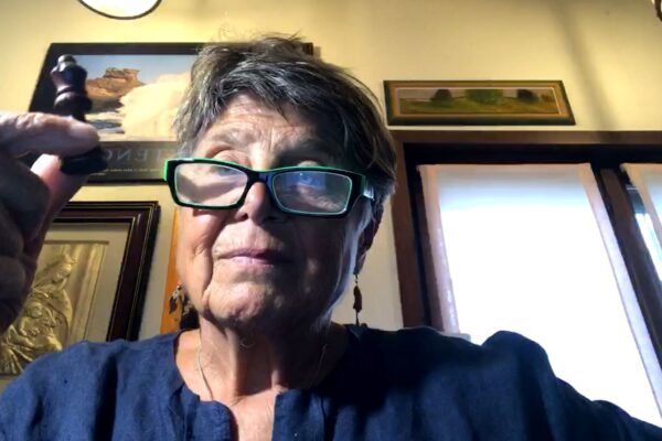 Silvana De Mari radiata dall’Ordine dei Medici. Lei si difende. Bufera su Twitter