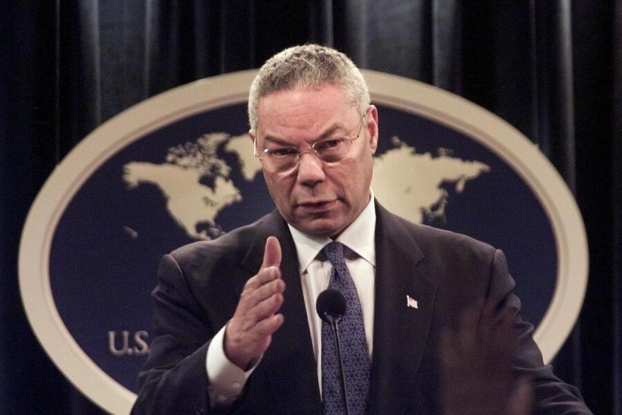È morto Colin Powell, l’ex segretario di Stato degli Stati Uniti stroncato dal covid