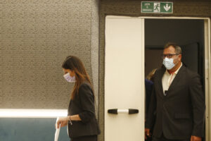 Foto Cecilia Fabiano/ LaPresse 
04 Ottobre   2021 Roma (Italia)
Cronaca:
Elezioni comunali 2021 
Nella Foto : comitato elettorale di Virginia Raggi , 

Photo Cecilia Fabiano/ LaPresse
October 04, 2021  Rome (Italy) 
News  :  
Elections for mayor of Rome  
In the Pic : the election committee of Virginia Raggi