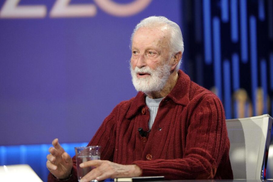 Perché Scalfari fu cacciato via da Repubblica, la verità del passaggio di testimone a Ezio Mauro