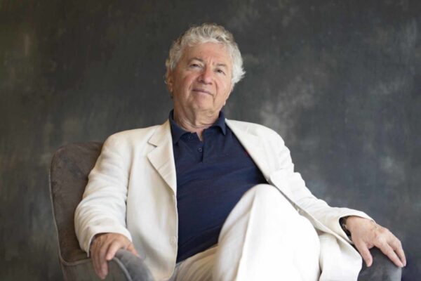 Intervista a Donald Sassoon: “La sinistra ha vinto ma non esulti: i ceti deboli non votano più” Intervista a Donald Sassoon: “La sinistra ha vinto ma non esulti: i ceti deboli non votano più”