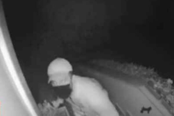 Ladro ucciso da tabaccaio aveva falsa identità, il vero Mirel: “Ora vivo in Svezia, è una persecuzione”