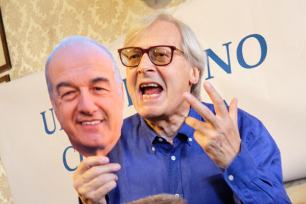 Una poltrona per Sgarbi, assessore a Tor Bella Monaca: “Mostre e un teatro diretto da Moni Ovadia” Una poltrona per Sgarbi, assessore a Tor Bella Monaca: “Mostre e un teatro diretto da Moni Ovadia”