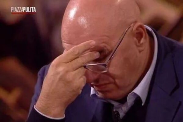 Crosetto a Piazzapulita si alza e lascia lo studio: “Plotone contro Giorgia Meloni” Crosetto a Piazzapulita si alza e lascia lo studio: “Plotone contro Giorgia Meloni”