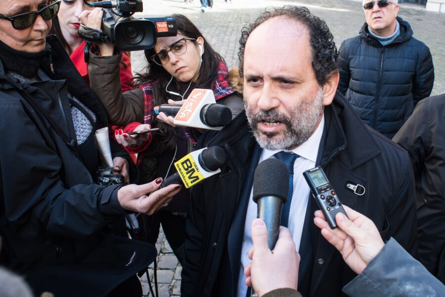 La follia del processo Bacchi verso sentenza, Ingroia: “Vittima due volte”