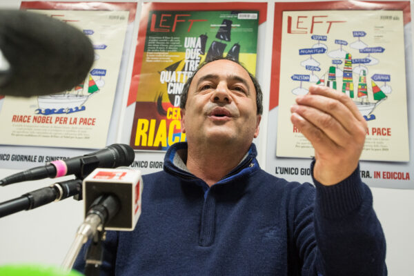 Perché è stato condannato Mimmo Lucano, una scandalosa sentenza che criminalizza l’accoglienza
