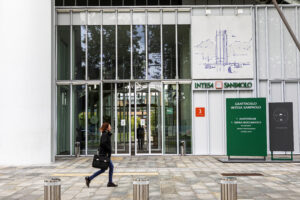 Zero emissioni nette entro il 2050, la sfida di Intesa Sanpaolo