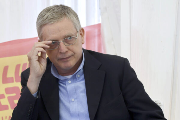 Intervista a Gianni Cuperlo: “L’antipolitica è finita, il M5S deve capire chi è e cosa vuole” Intervista a Gianni Cuperlo: “L’antipolitica è finita, il M5S deve capire chi è e cosa vuole”