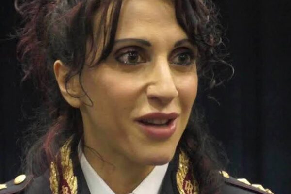 NUNZIA ALESSANDRA SCHILIRO’, POLIZIOTTA NO VAX