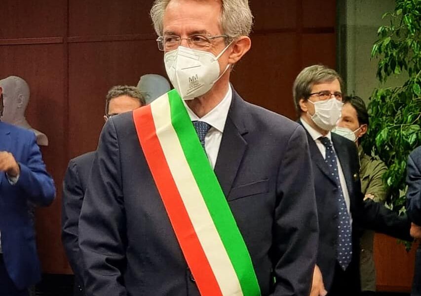 Manfredi piglia tutto ma sulle deleghe spiega poco o nulla