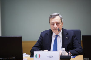 Draghi manda a quel paese sovranisti e xenofobi