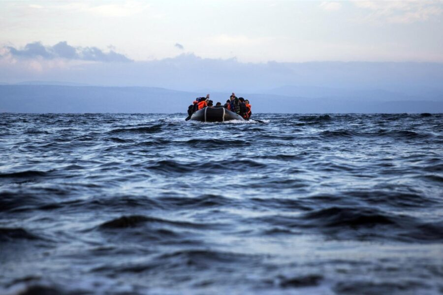 Nuovo naufragio in Libia: 28 corpi di migranti trovati su una spiaggia
