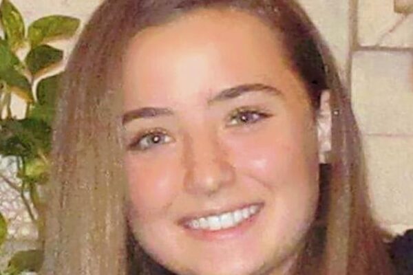 Camilla Canepa, la perizia della Procura sulla studentessa: “Morte ragionevolmente dovuta a effetti avversi di AstraZeneca”