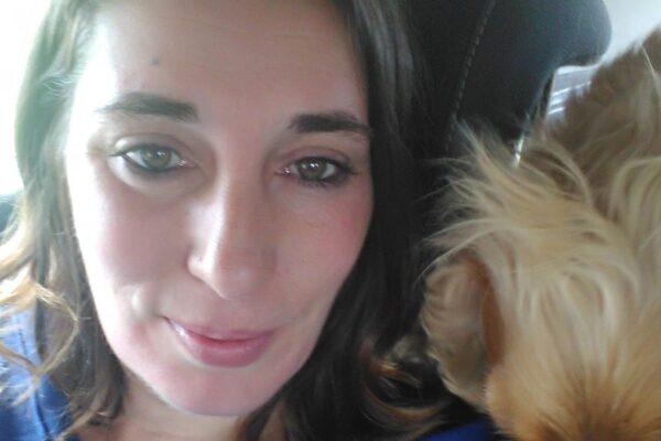 Carmen uccisa a coltellate in un bar, preso l’omicida: “Urlava ‘Allah mi protegge”