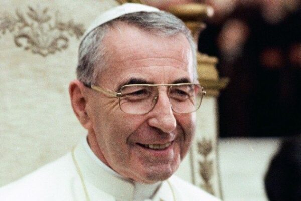 Perché Papa Luciani sarà beato, la storia del miracolo della bambina guarita a Buenos Aires