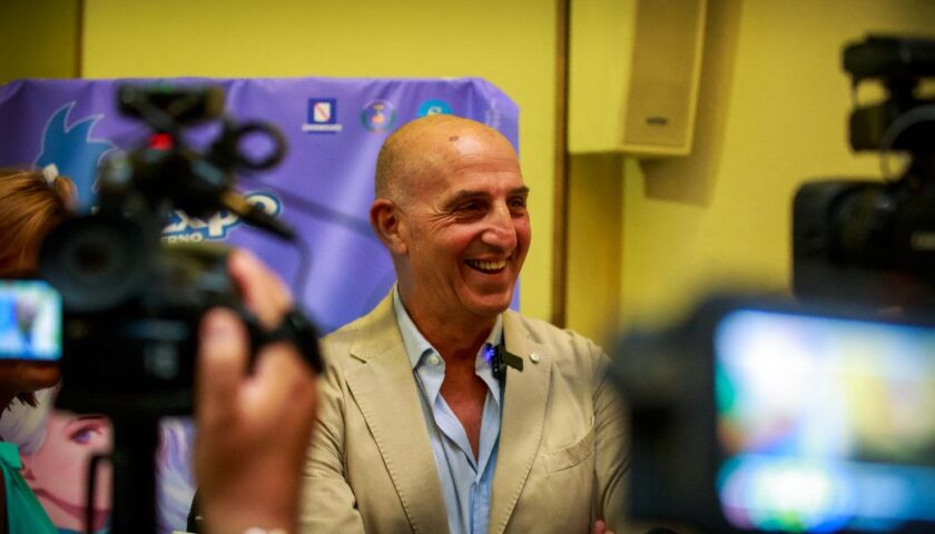 Arrestato il consigliere regionale Nino Savastano, il fedelissimo di De Luca ai domiciliari: “Mazzette in cambio di appalti”