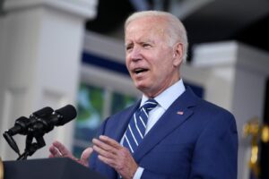 Gran colpo di Biden sulle infrastrutture, ma adesso parte la sfida sul welfare