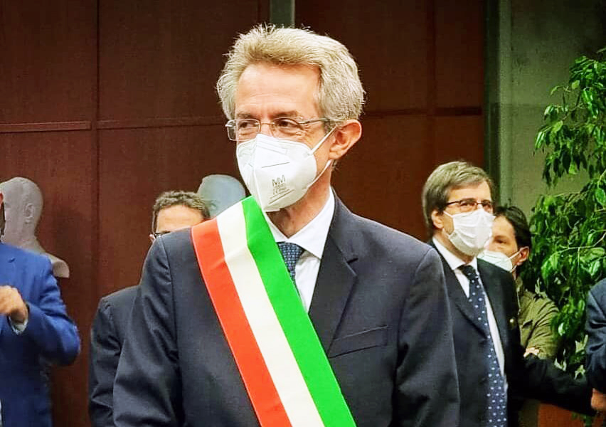 Manfredi mette le mani avanti: “Il Comune di Napoli è un disastro, serve tempo”