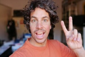 La sardina Santori si ‘mangia’ il PD: è il più votato tra i Dem a Bologna La sardina Santori si ‘mangia’ il PD: è il più votato tra i Dem a Bologna