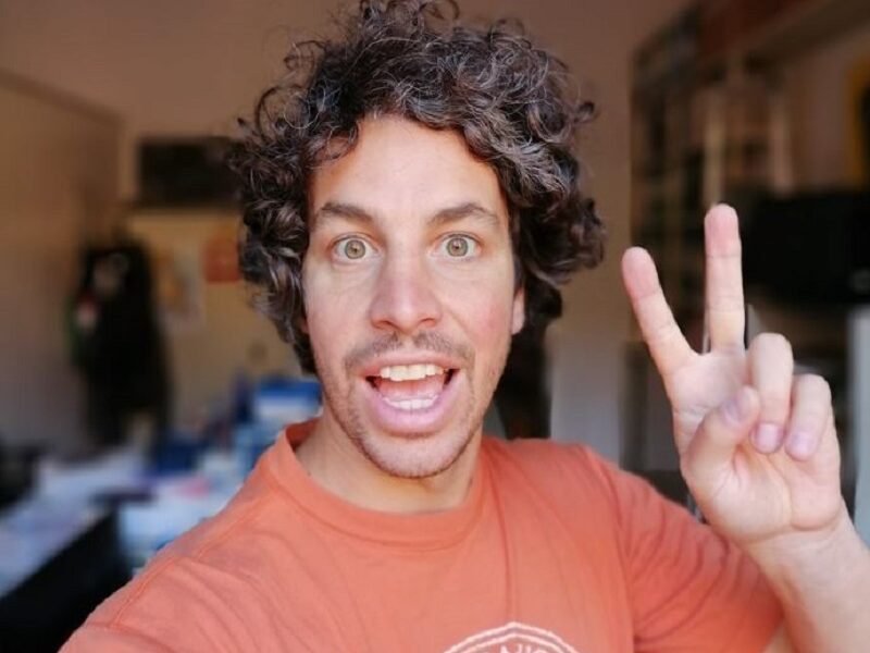 La sardina Santori si ‘mangia’ il PD: è il più votato tra i Dem a Bologna