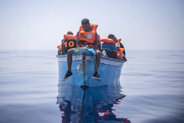 Migranti lasciati per ultimi, l’emergenza nazionale che non interessa a nessun partito
