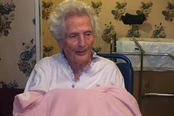 La nonnina più anziana di Roma compie 112 anni, sopravvissuta a Spagnola Sars e Covid: “Vaccinatevi” La nonnina più anziana di Roma compie 112 anni, sopravvissuta a Spagnola Sars e Covid: “Vaccinatevi”