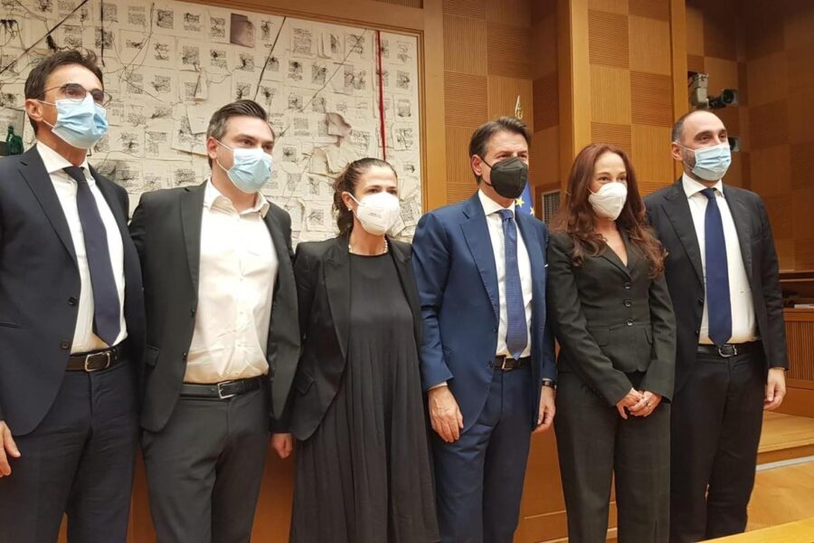 Conte sceglie i fedelissimi per la segreteria 5 Stelle: niente svolta rosa, fuori Appendino e Azzolina