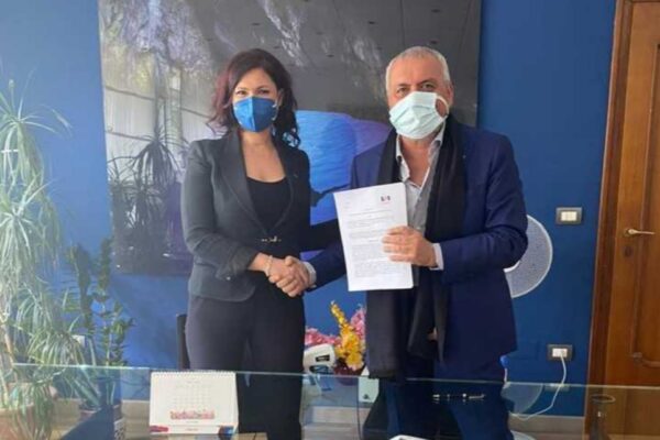 La corretta alimentazione aiuta le terapie oncologiche: al Pascale parte la rete dei nutrizionisti