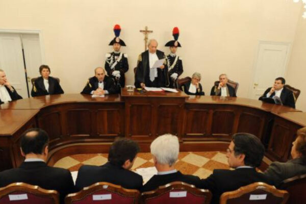 Pm e questione morale, penale e civile seguano l’esempio dei Tar