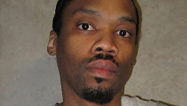 Usa, fermato il boia a poche ore dall’esecuzione: il detenuto Julius Jones è salvo