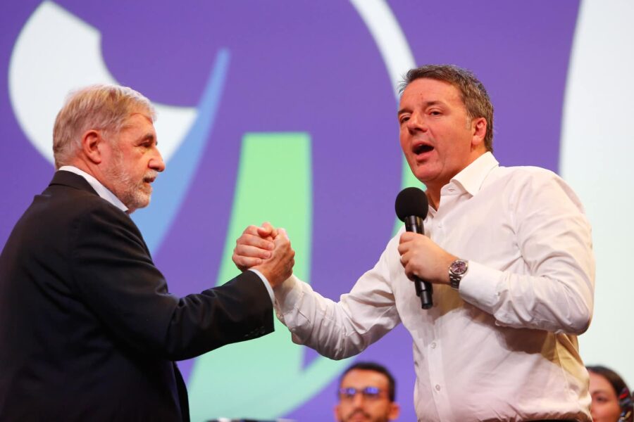 Leopolda, Renzi contro l’assalto di Fatto e pm: “Trascritte parole mie e Carrai su amico malato di cancro”