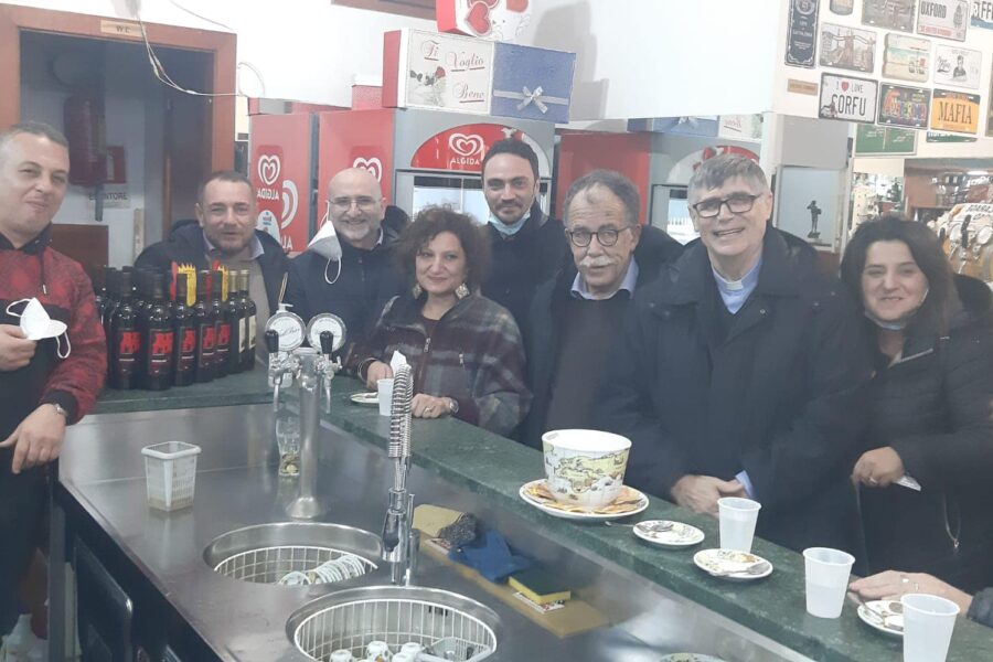 Agguato al bar, Armando non molla: “Resto, qui c’è tutta la mia vita”